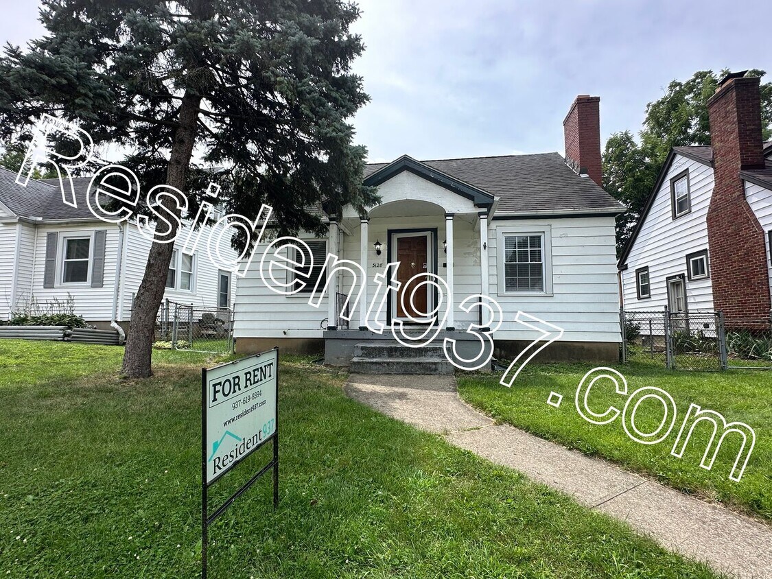 Foto principal - 3 Bed 1 Bath Home