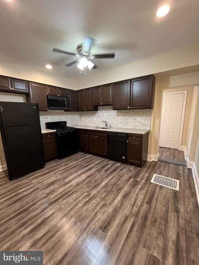 Foto del edificio - 1230 N 30th St