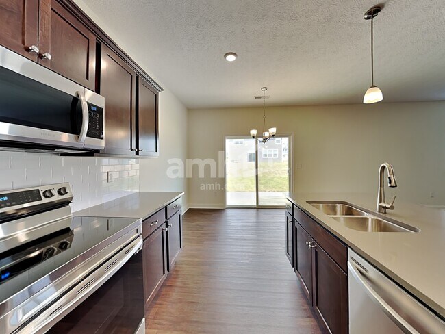 Building Photo - 8110 Hula Popper St