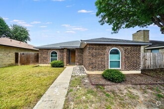 Building Photo - 608 Fern Meadow Dr