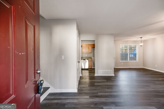 Foto del edificio - 380 River Trace Dr