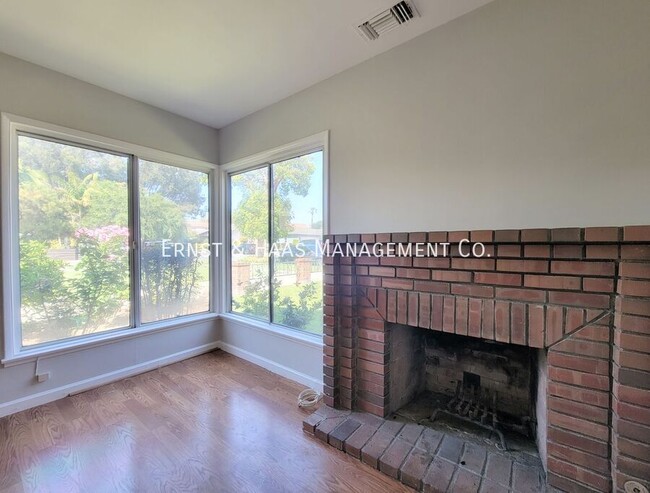 Foto del edificio - 3527 Pine Ave