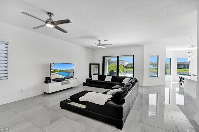 Foto del edificio - 5 br, 3.5 bath House - 10850 Oceano Way