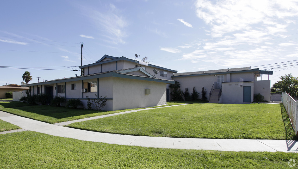 Foto del edificio - 2942-2944 W Floyd Ave