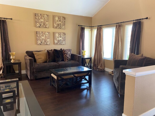 Foto del edificio - 1754 Hampton Ct