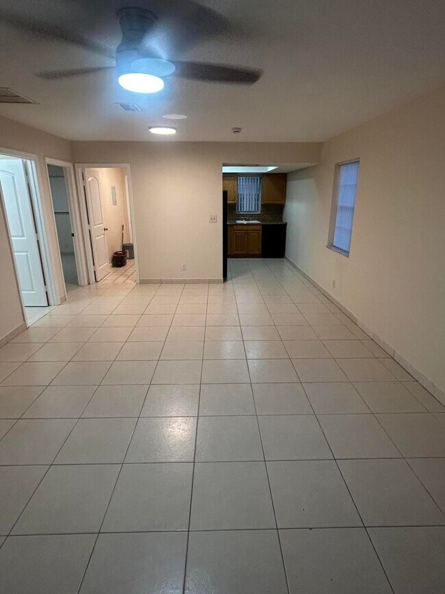 Foto del edificio - 3391 Helena Dr