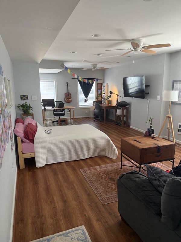 Foto del edificio - 5014 Curtis Ave