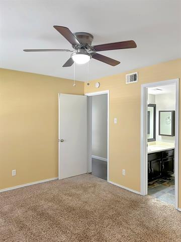 Foto del edificio - 838 Creekside Dr