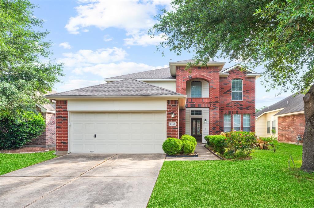 Foto principal - 7451 Riven Oaks Ct
