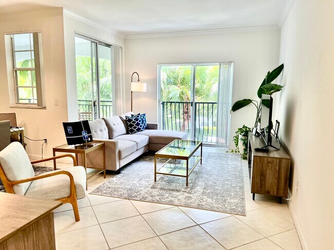 Foto del edificio - 3165 NE 184th St