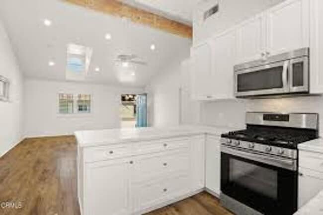 Building Photo - PIERPONT Beach 2+2 beach house for lease