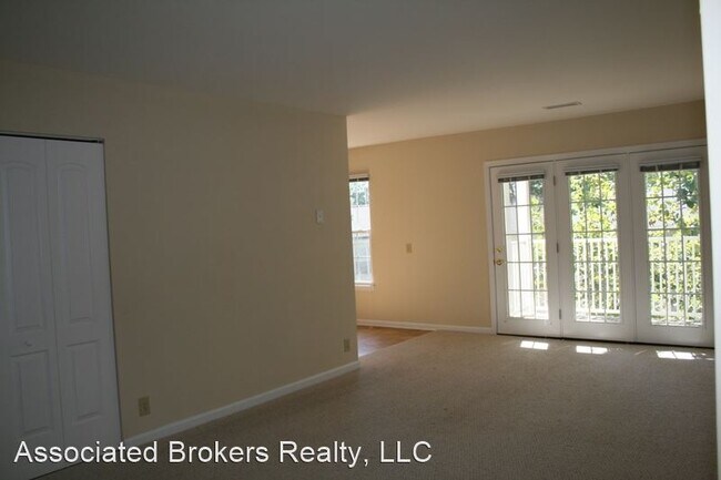 Building Photo - 2 br, 2 bath House - 1262-E Villa Lane