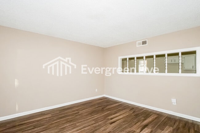 Building Photo - 5410 Cedar Bluff Dr