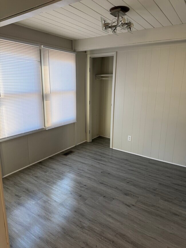 Foto del edificio - 10 Cedarvilla Dr