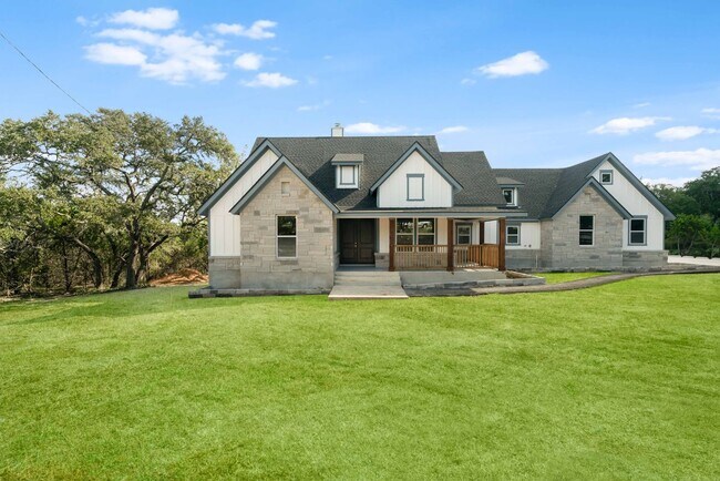 Building Photo - 11608 Oak Country