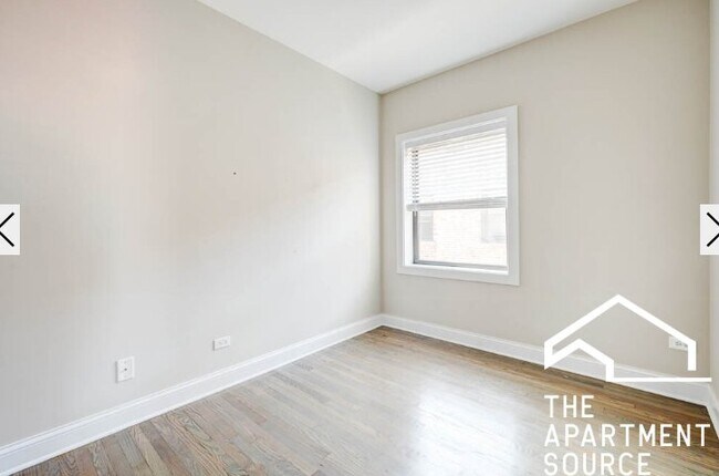 Foto del edificio - 3409 W Fullerton Ave