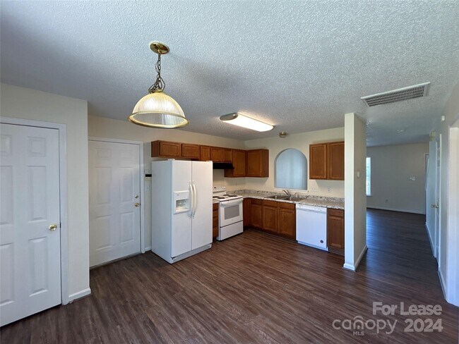 Building Photo - 3510 Joel Turner Dr