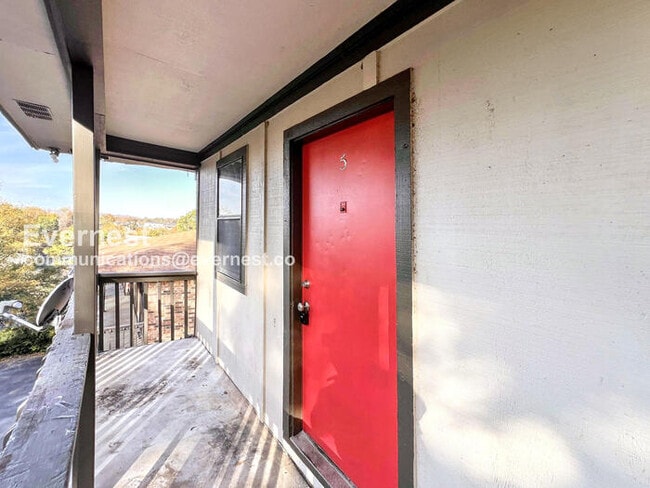 Foto del edificio - 9 Meredith Ct