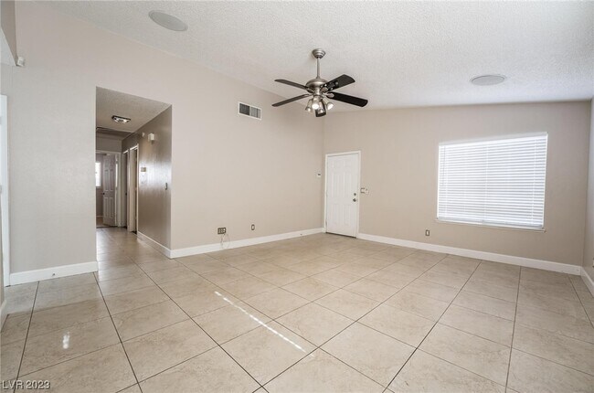 Foto del edificio - 5816 W Divers Cove Way