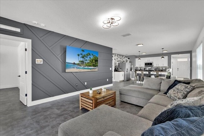 Building Photo - 6763 Grace Hammock Rd