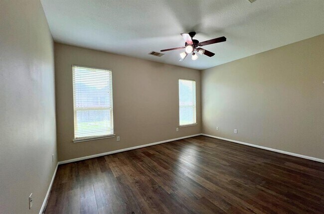 Foto del edificio - 15919 Angler Bend Dr