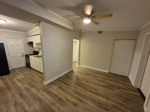 Building Photo - 5853 Marigold Rd