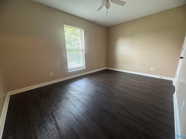 Foto del edificio - 2609 Wynterhall Rd SE