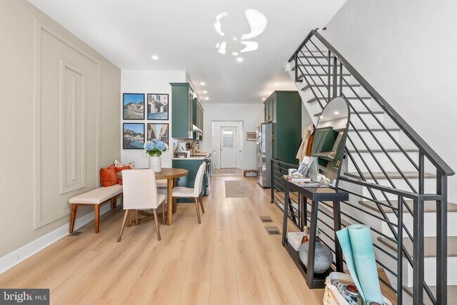 Foto del edificio - 1743 McClellan St