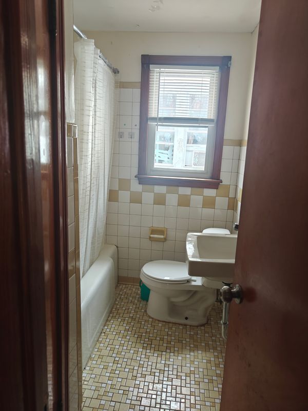 Foto del edificio - 1302 Walden Ave