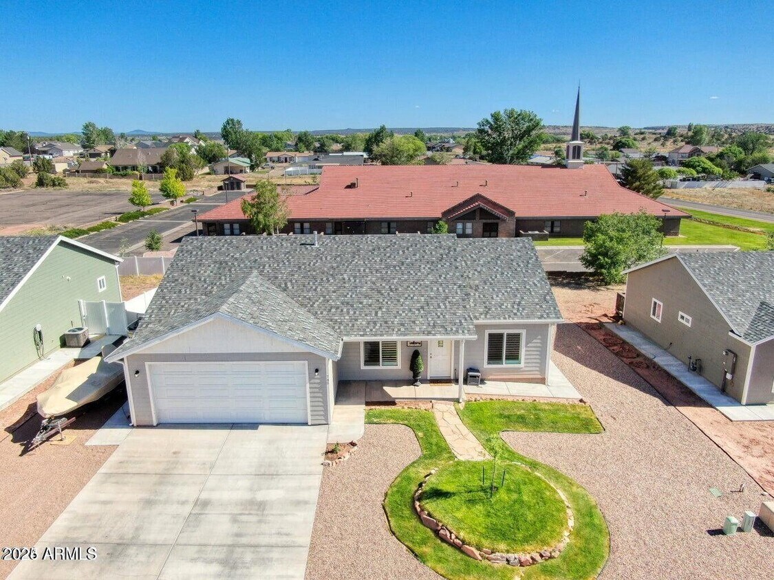 Foto principal - 745 Cobble Ln