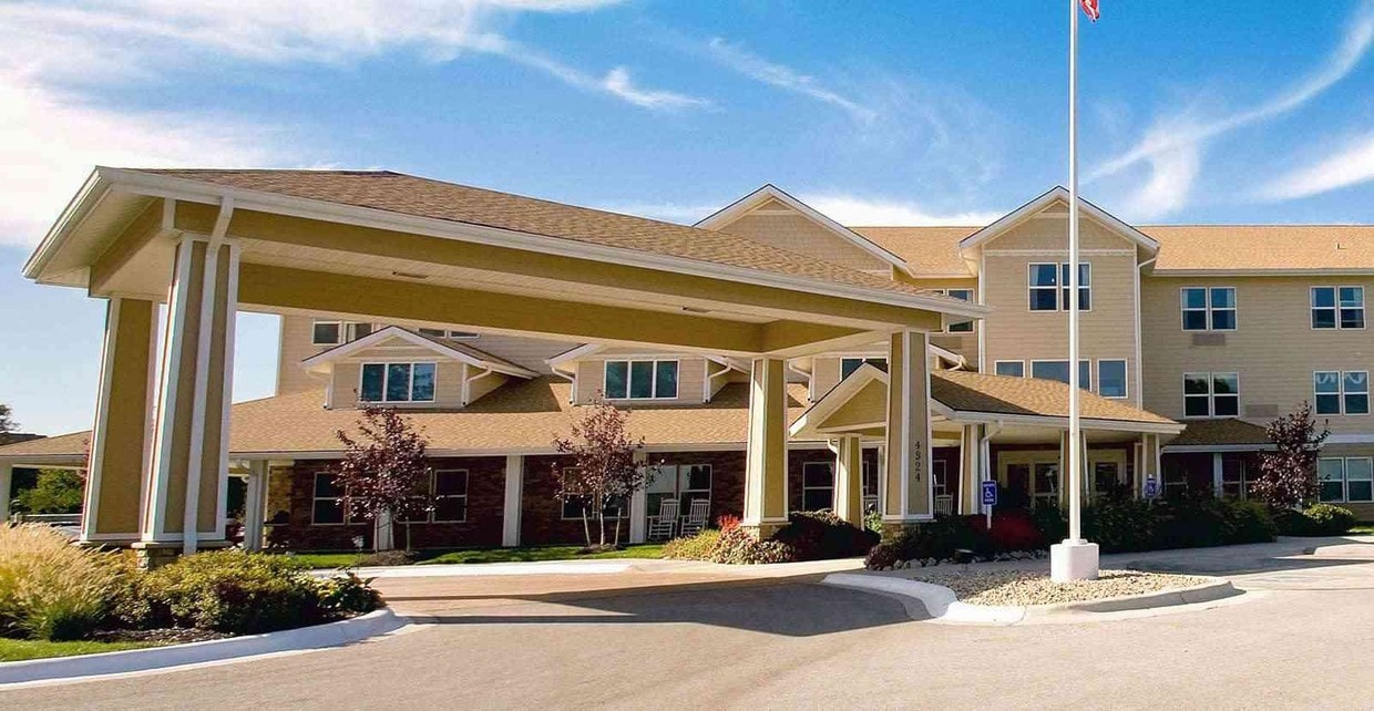 Rolling Hills Ranch Apartments in Omaha, NE