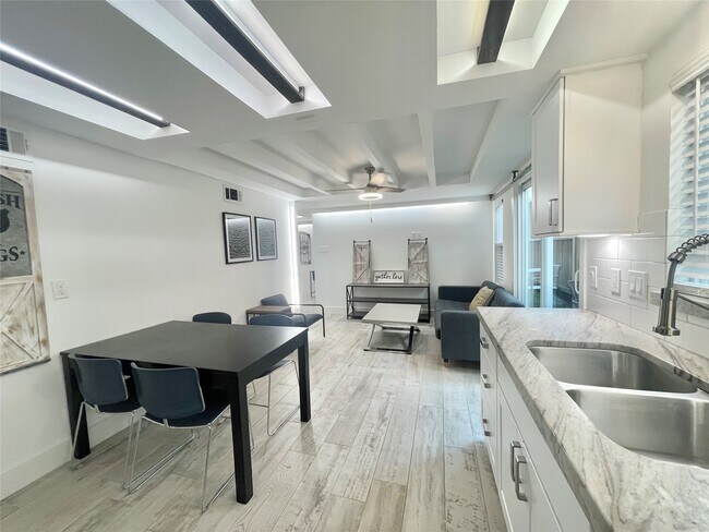 Foto del edificio - 403 Avondale St