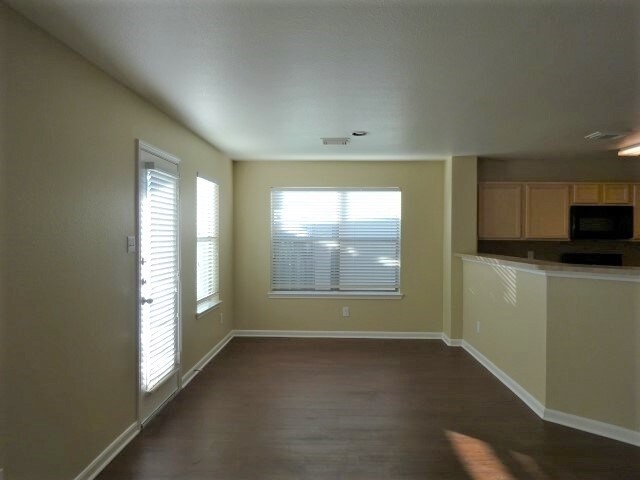 Foto del edificio - 7534 Appleberry Dr