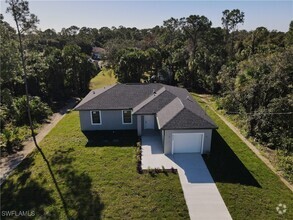 Building Photo - 8048 Sherwood Cir