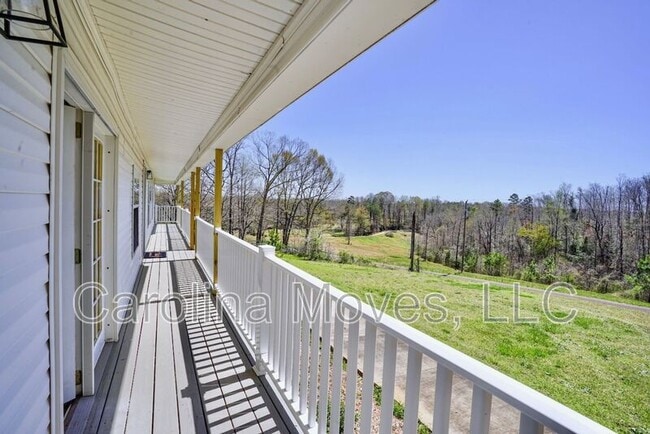 Foto del edificio - 78 Old McElhaney Rd