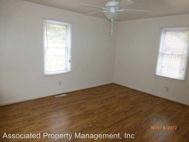 Foto del edificio - 4525 SW 180th Ave