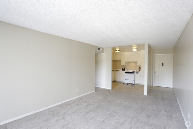 1 Bedroom_672SF - The Village at La Mesa