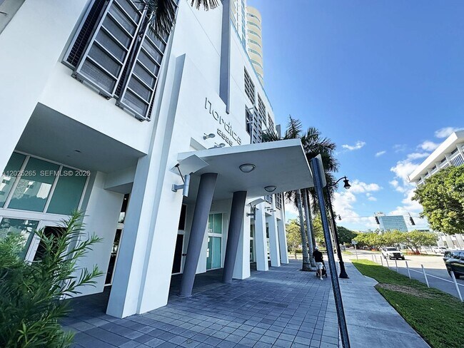 Foto del edificio - 2525 SW 3rd Ave