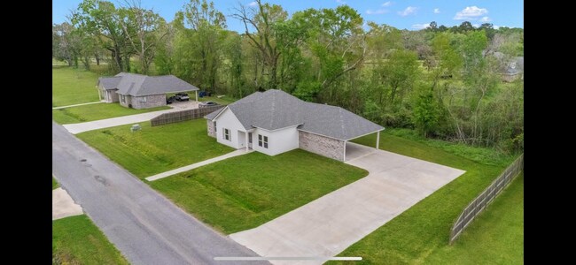 Building Photo - 1025 Timber Trails Rd