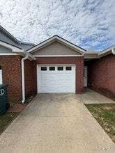 Building Photo - 218 Wakefield Way