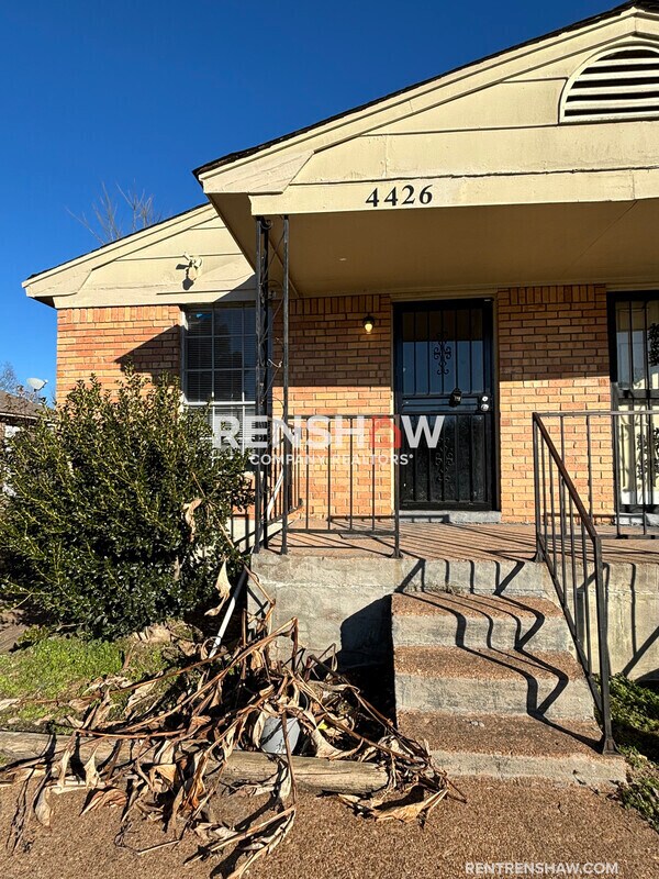 Foto del edificio - 4426 Arnold Cove
