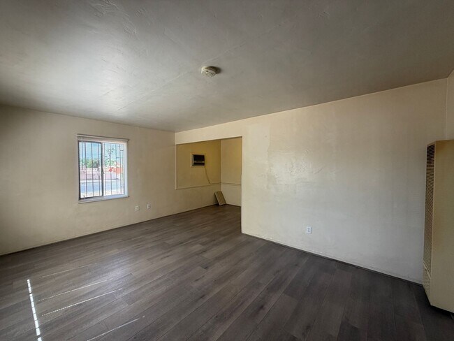 Foto del edificio - 2 Bedroom Single Story Home Available Near San Mateo Blvd NE & Constitution Ave NE!