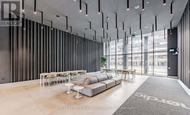 Building Photo - 500 Wilson Ave