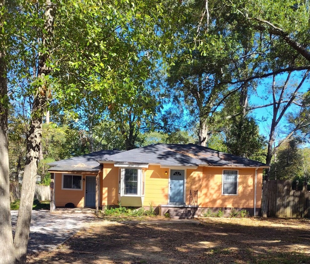 Photo - 624 Avalon Dr-