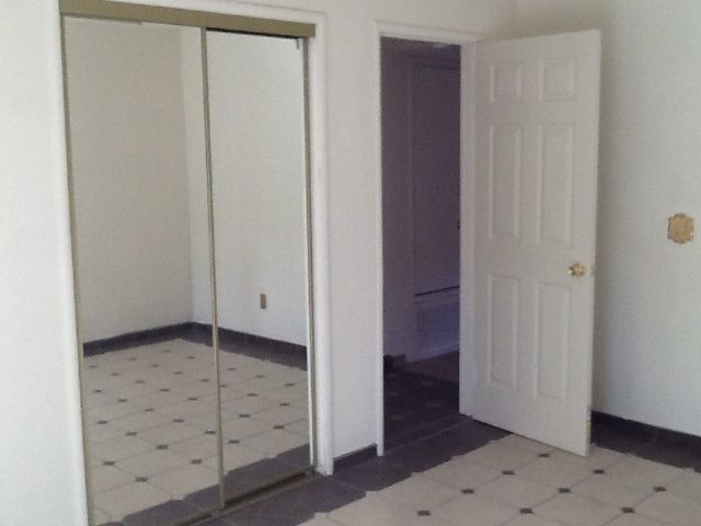 Building Photo - Duplex For Rent in Stockton