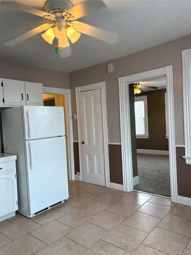 Building Photo - 558 Locust Ave