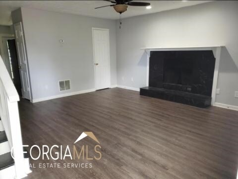 Foto del edificio - 665 Hunting Creek Ln SE