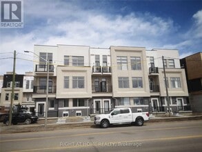 Building Photo - 159 Markland St