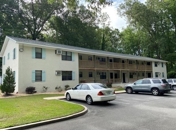 Building Photo - 2506 E 10th St