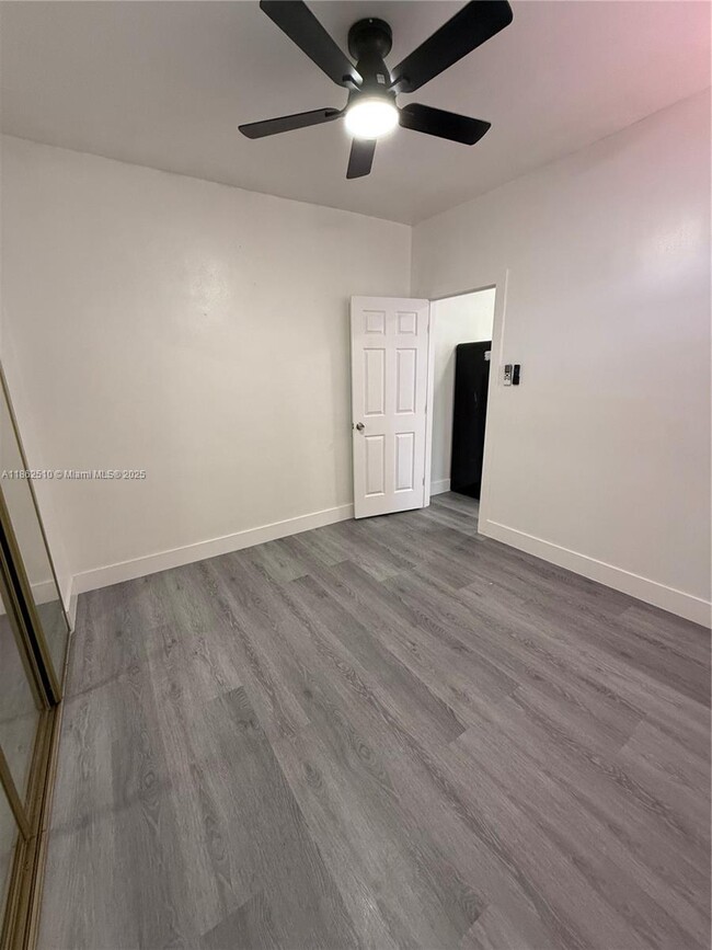 Foto del edificio - 4221 NW 2nd Terrace
